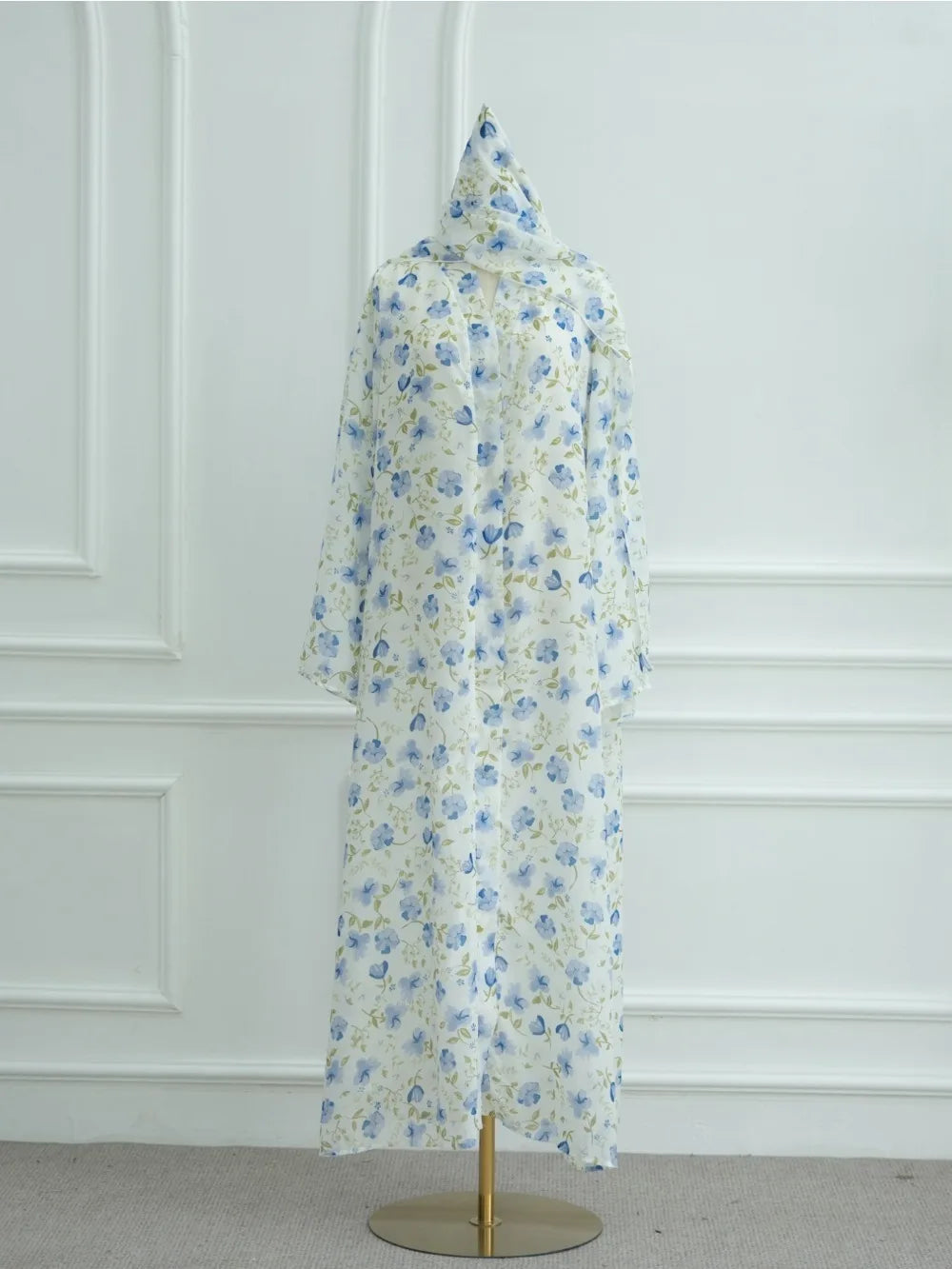 عباية فلورا الناعمة     Floral Luxury Abaya
