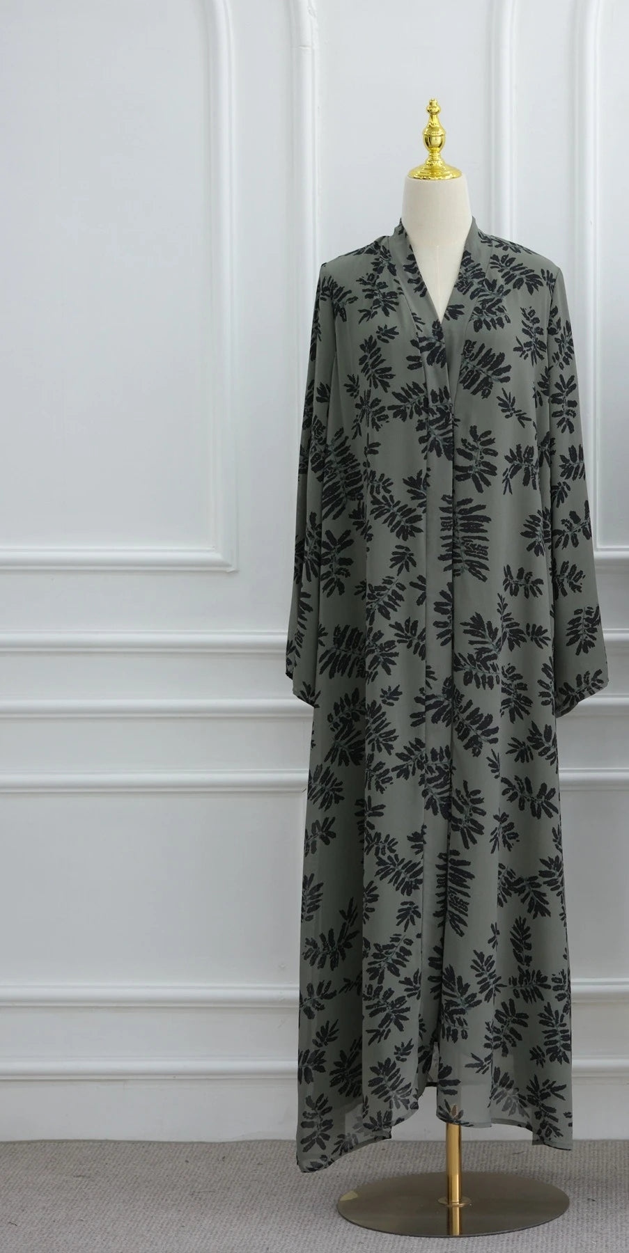 عباية فلورا الناعمة     Floral Luxury Abaya