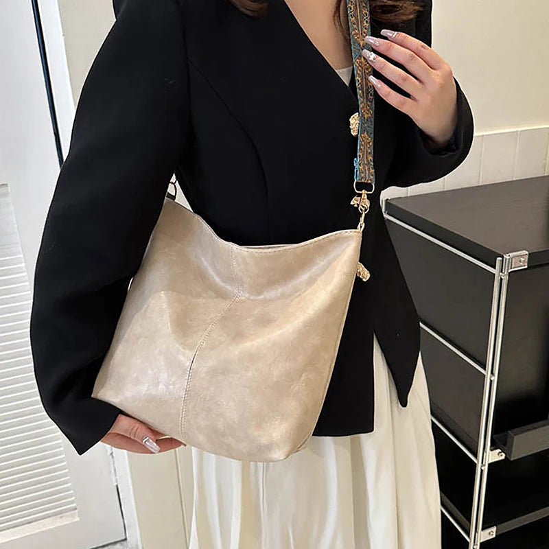 EYSORA Moka Trend Women's Handbag – Contemporary Luxury Fashion Bag