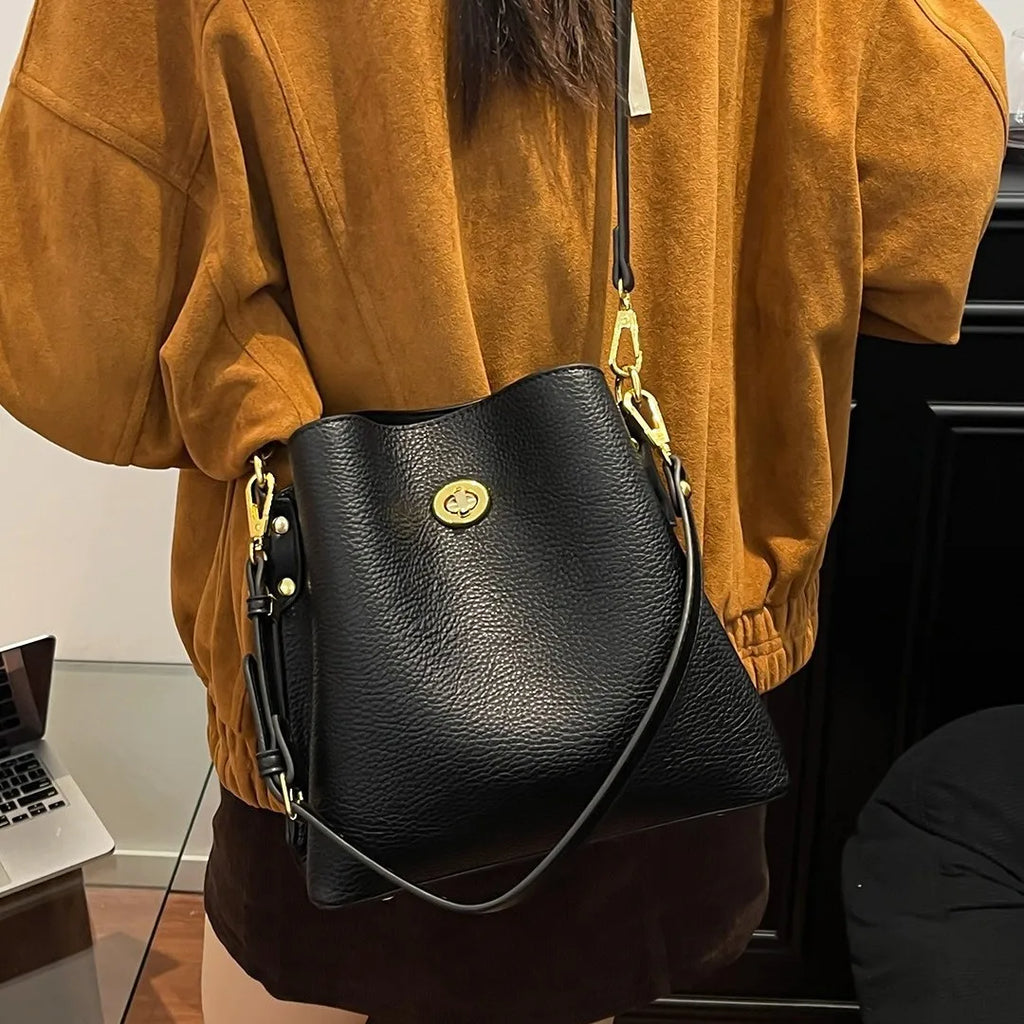 EYSORA Verona Luxury Women's Handbag – Elegant Italian-Inspired Shoulder Bag