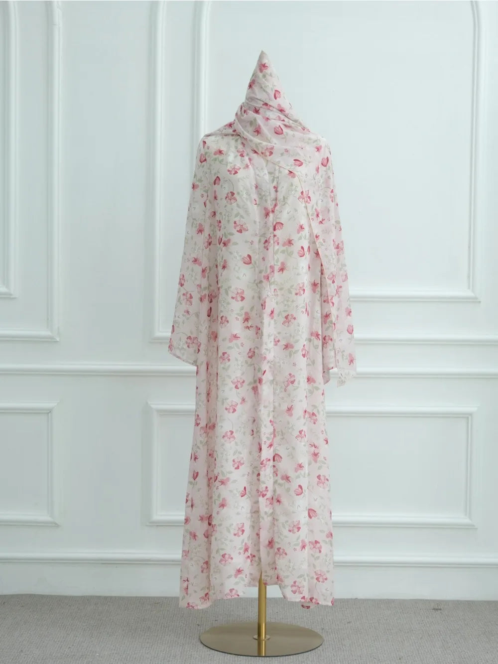 عباية فلورا الناعمة     Floral Luxury Abaya