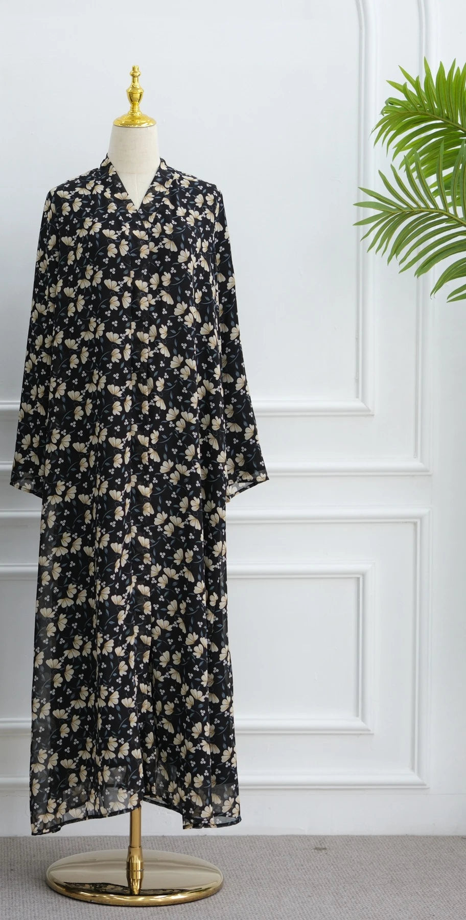 عباية فلورا الناعمة     Floral Luxury Abaya
